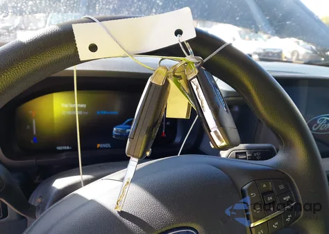 2025 Ford Maverick Xl z USA, uszkodzony, nr VIN 3FTTW8A30SRA56901